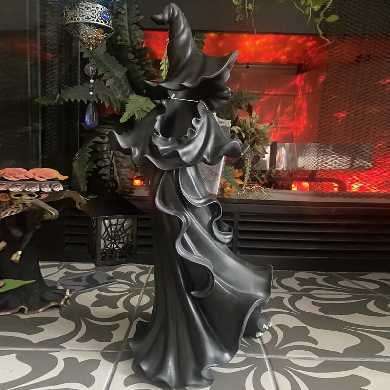 Lenovogo - Witch With Lantern Decoration