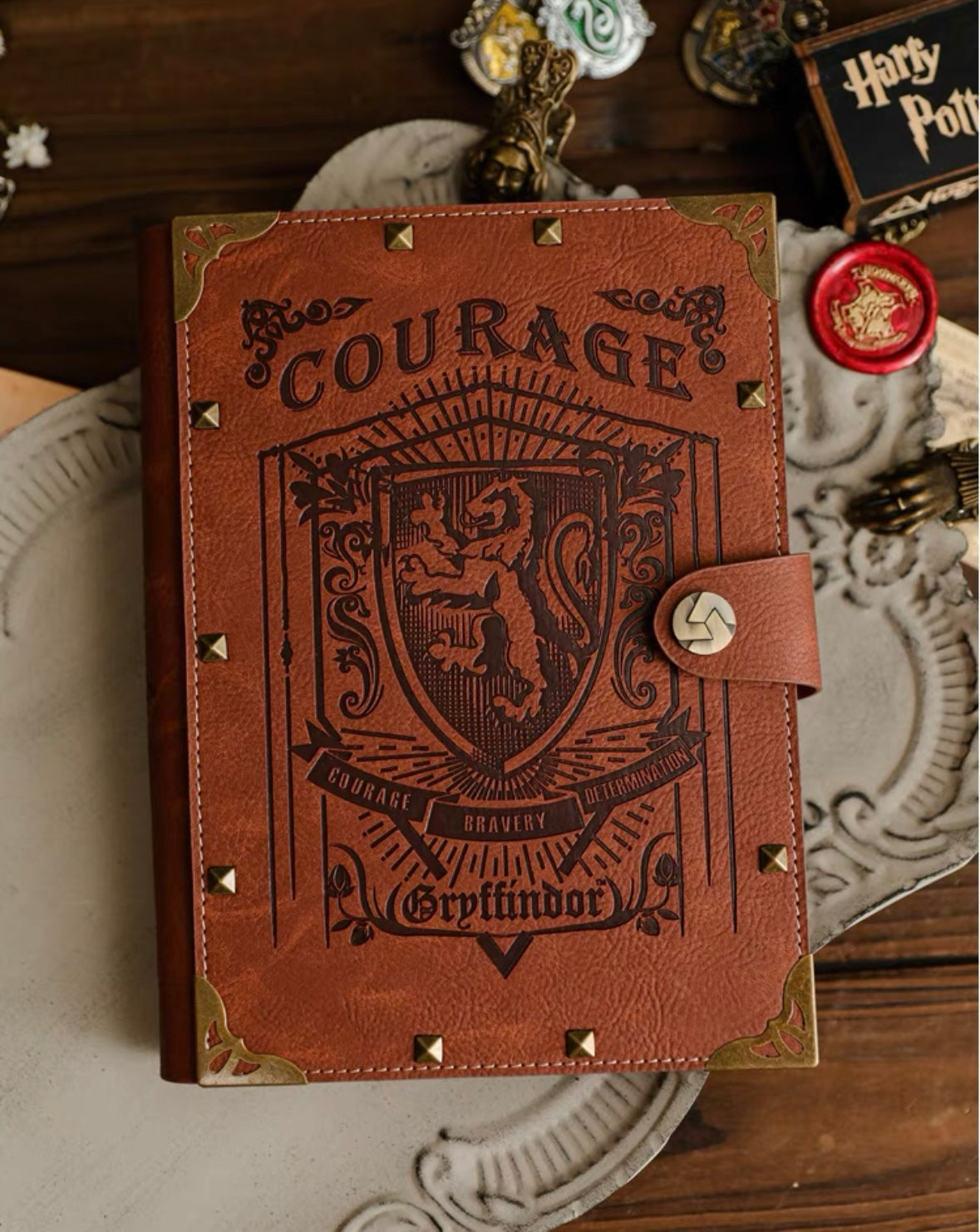 Lenovogo - Hogwarts Handbook Notebook Grimoire