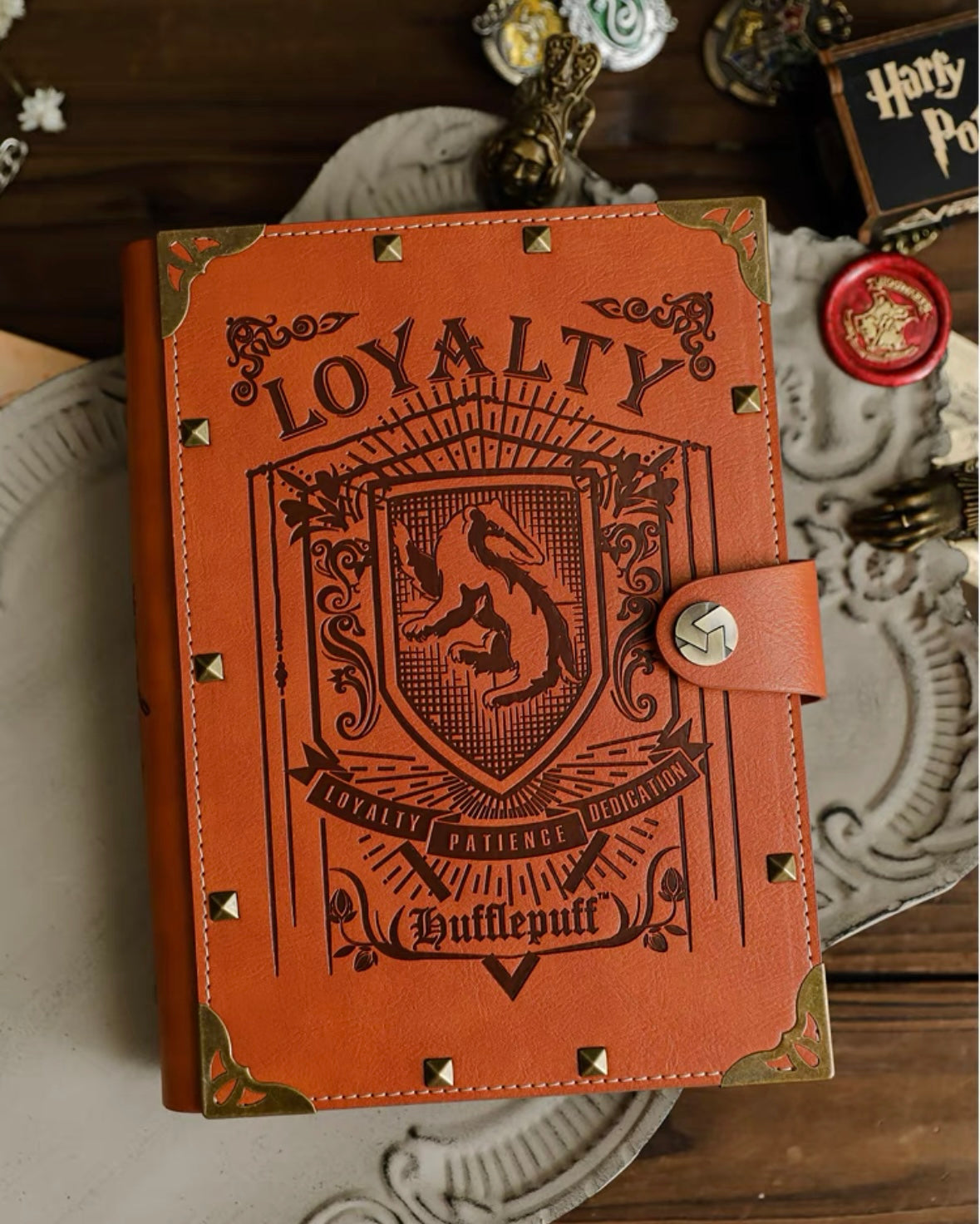 Lenovogo - Hogwarts Handbook Notebook Grimoire