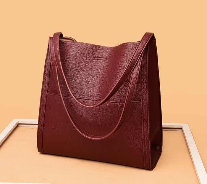 ⏰Solid color genuine leather shoulder bag